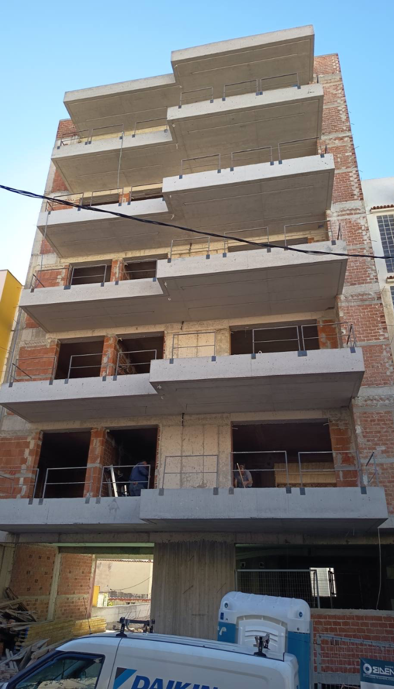 Διαμέρισμα · 3 δωμάτια · 105 τ.μ. · Νεόδμητο — Πετρούπολης