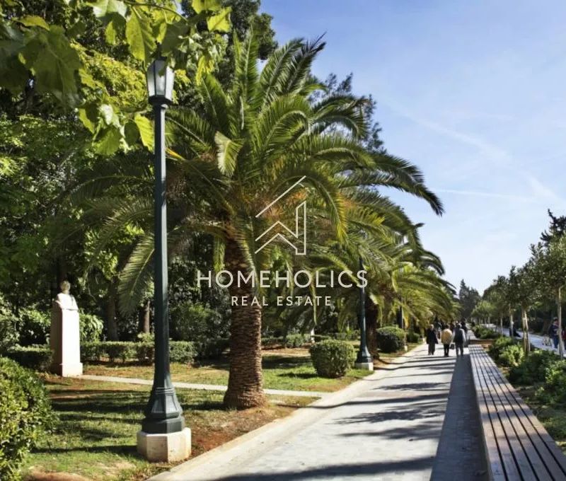 Κτίριο επαγγελματικών χώρων 425τ.μ. προς πώληση